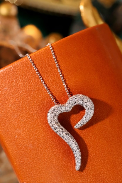 18k Gold Diamond Necklace with 0.80ct Natural Diamond