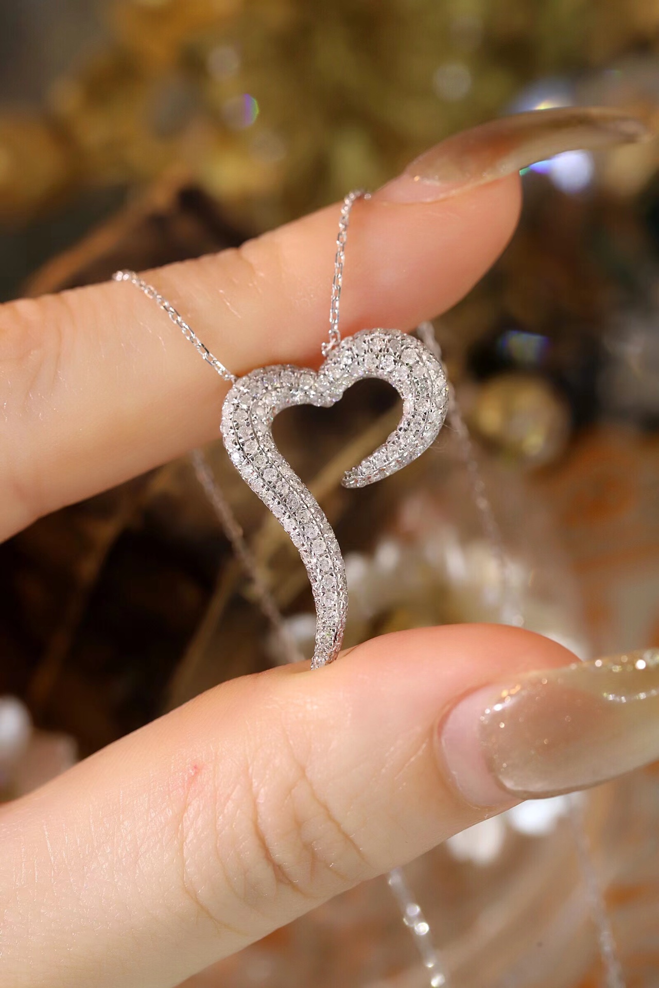 18k Gold Diamond Necklace with 0.80ct Natural Diamond