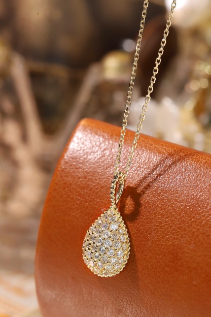 18k Gold Diamond Necklace with 0.52ct Natural Diamond