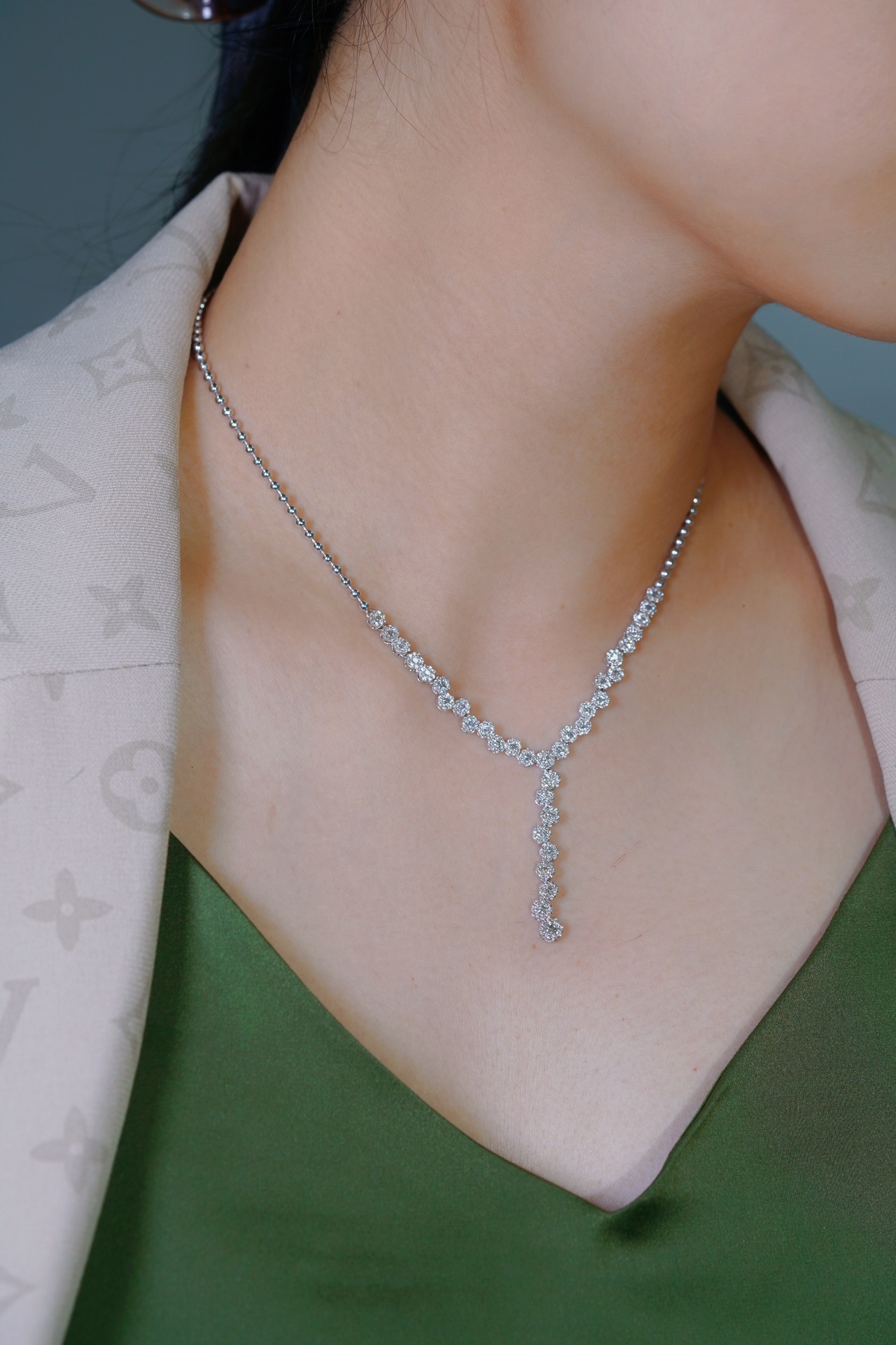 18k Gold Diamond Necklace with 2.30ct Natural Diamond