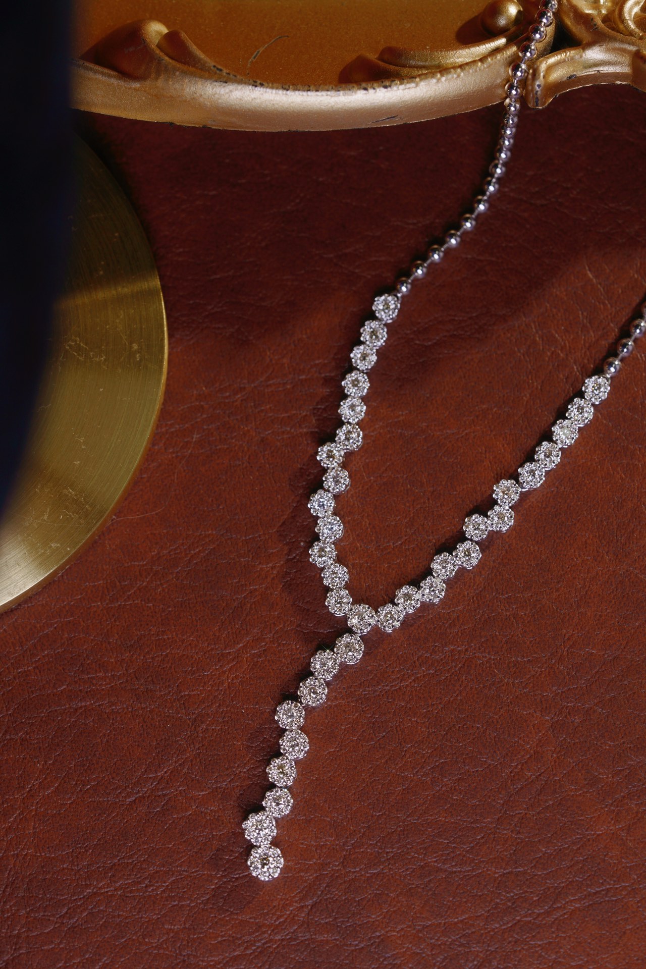 18k Gold Diamond Necklace with 2.30ct Natural Diamond