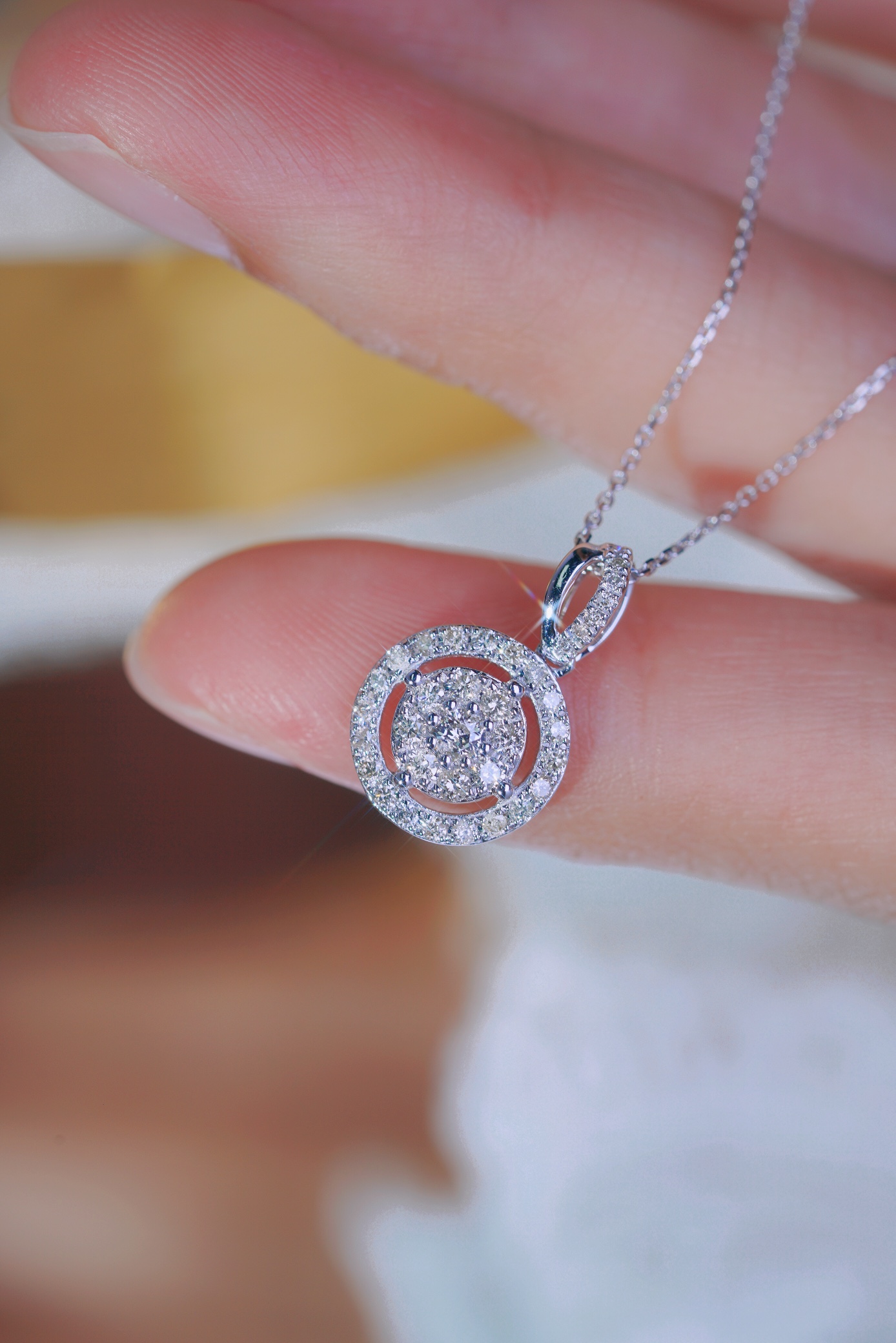 18k Gold Diamond Necklace with 0.35ct Natural Diamond