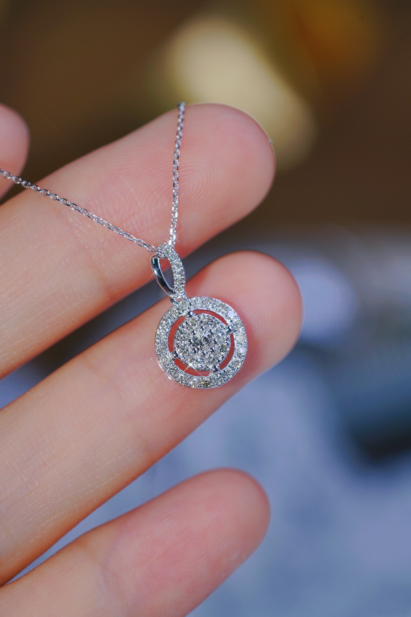 18k Gold Diamond Necklace with 0.35ct Natural Diamond