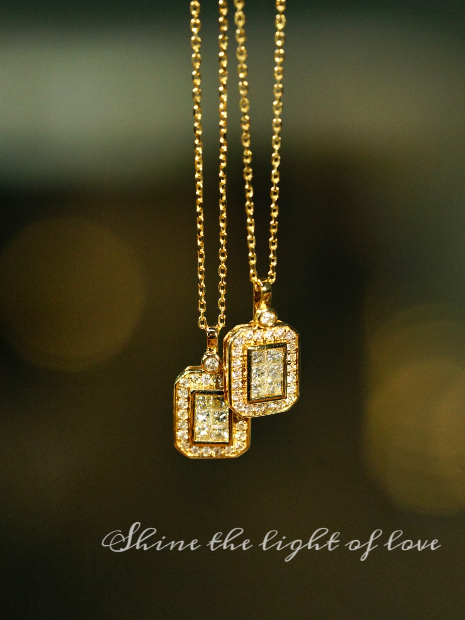 18k Gold Diamond Necklace with 0.35ct Natural Diamond