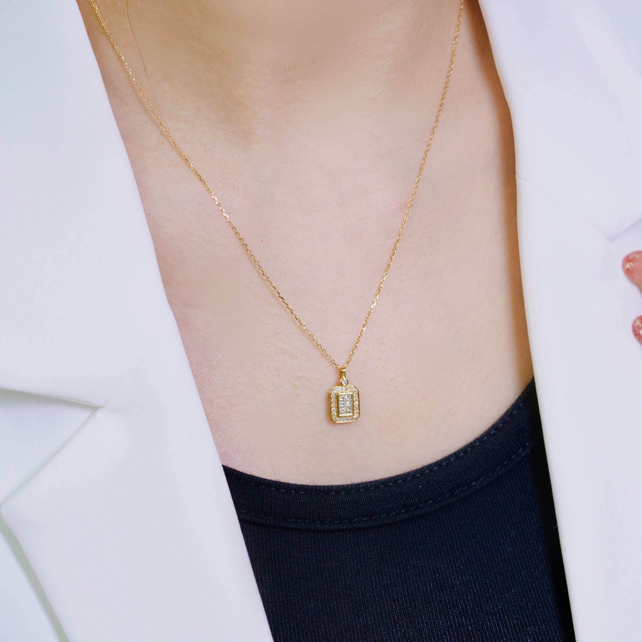 18k Gold Diamond Necklace with 0.35ct Natural Diamond