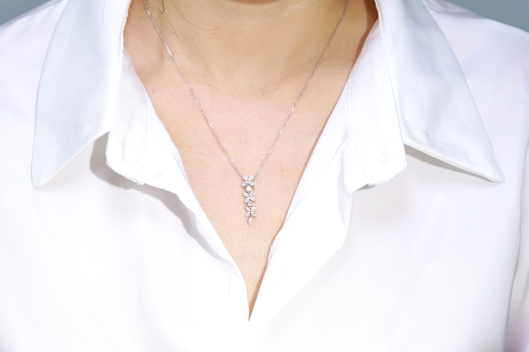 18k Gold Diamond Necklace with 0.90ct Natural Diamond