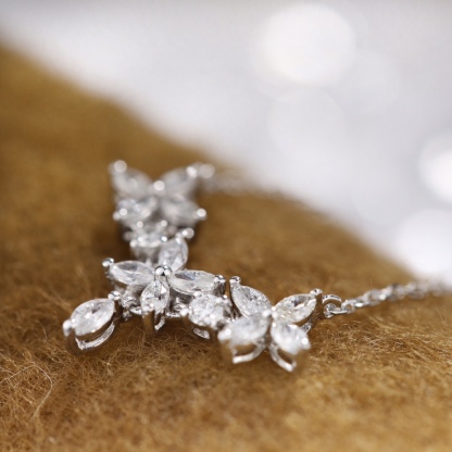 18k Gold Diamond Necklace with 0.45ct Natural Diamond