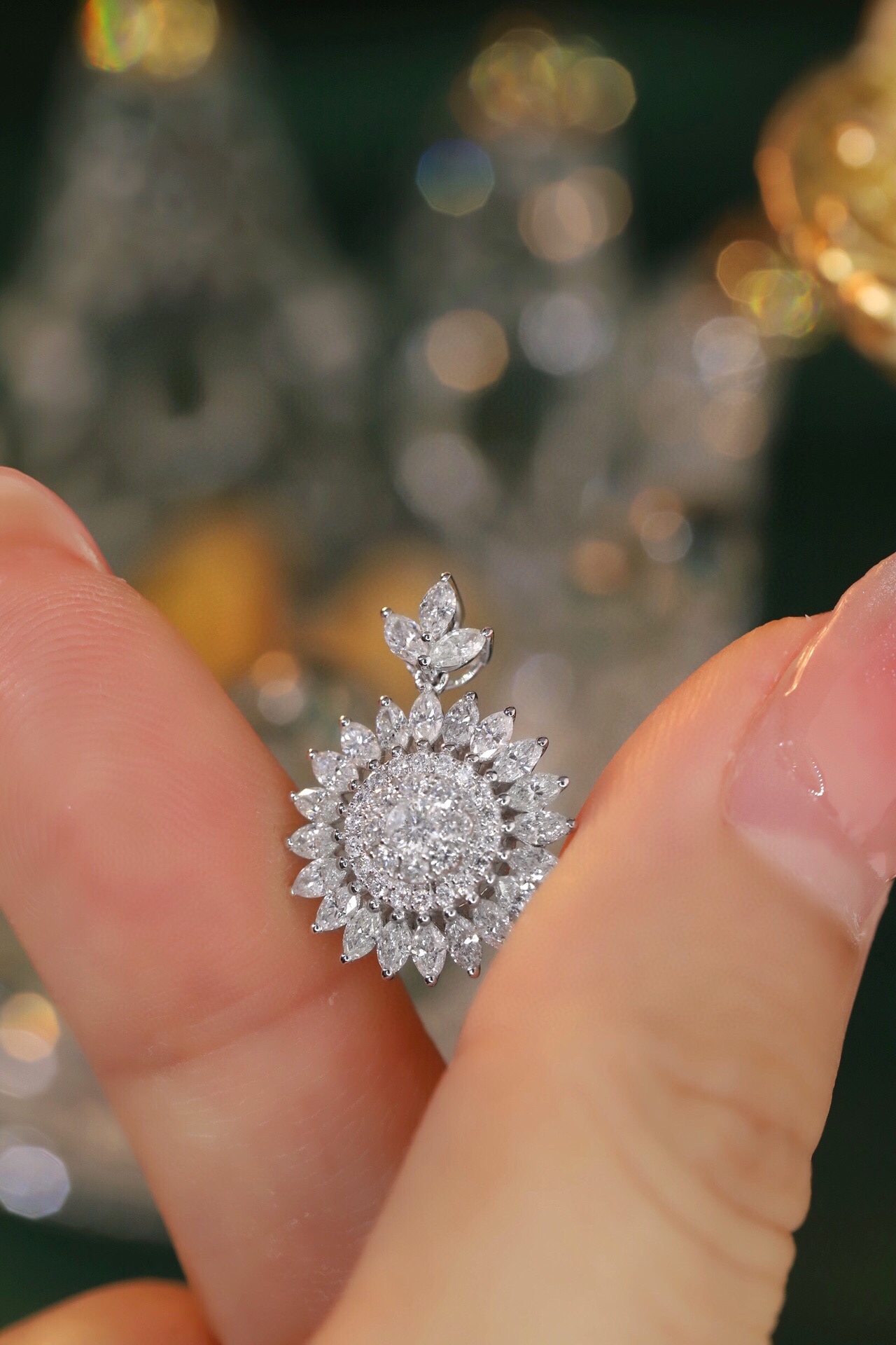 18k Gold Diamond Necklace with 1.20ct Natural Diamond