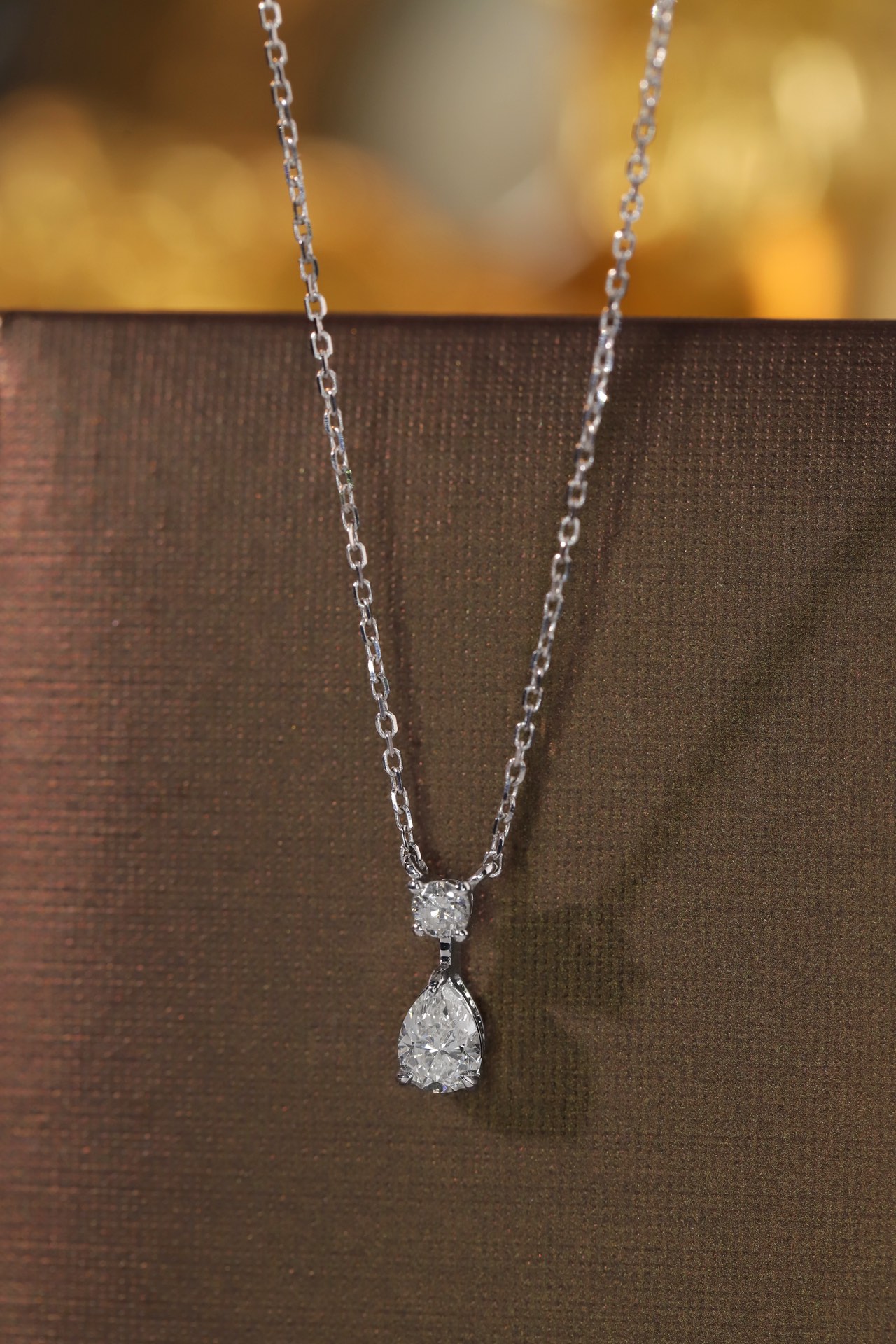 18k Gold Diamond Necklace with 0.38ct Natural Diamond