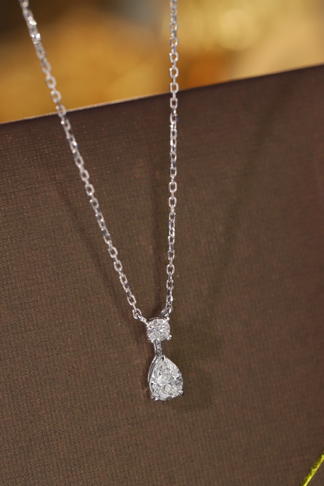 18k Gold Diamond Necklace with 0.38ct Natural Diamond