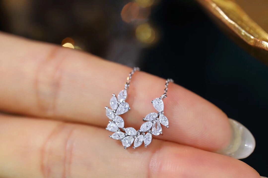 18k Gold Diamond Necklace with Marquise Cut, Natural Diamond 1.05ct