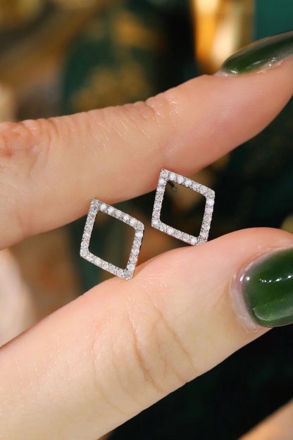 18k Gold Earrings  Natural Diamond 0.26ct 