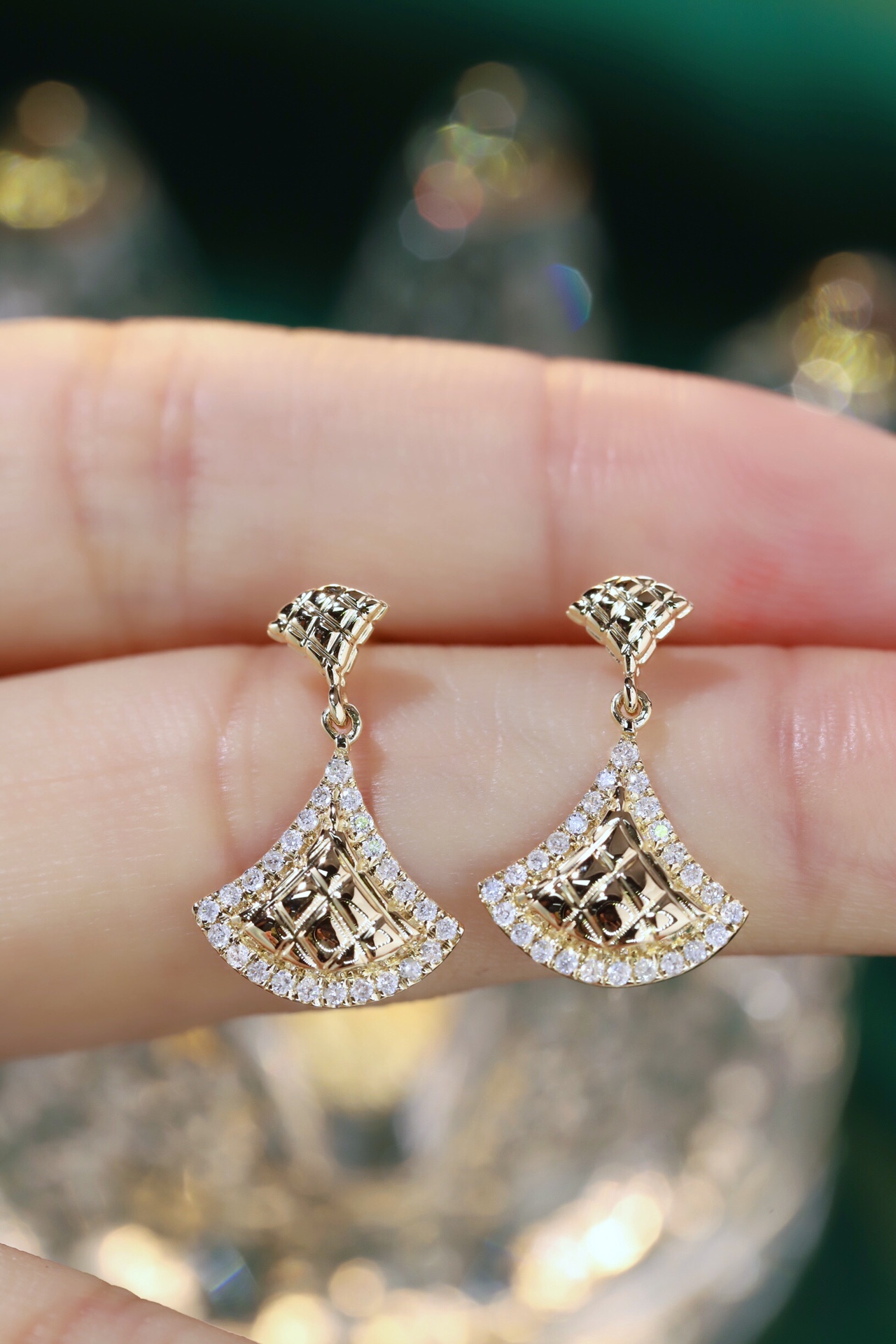 18k Gold Diamond Earrings with Skirt Design, Natural Diamond 0.30ct