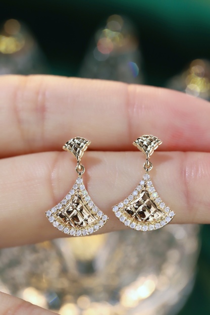 18k Gold Diamond Earrings with Skirt Design, Natural Diamond 0.30ct
