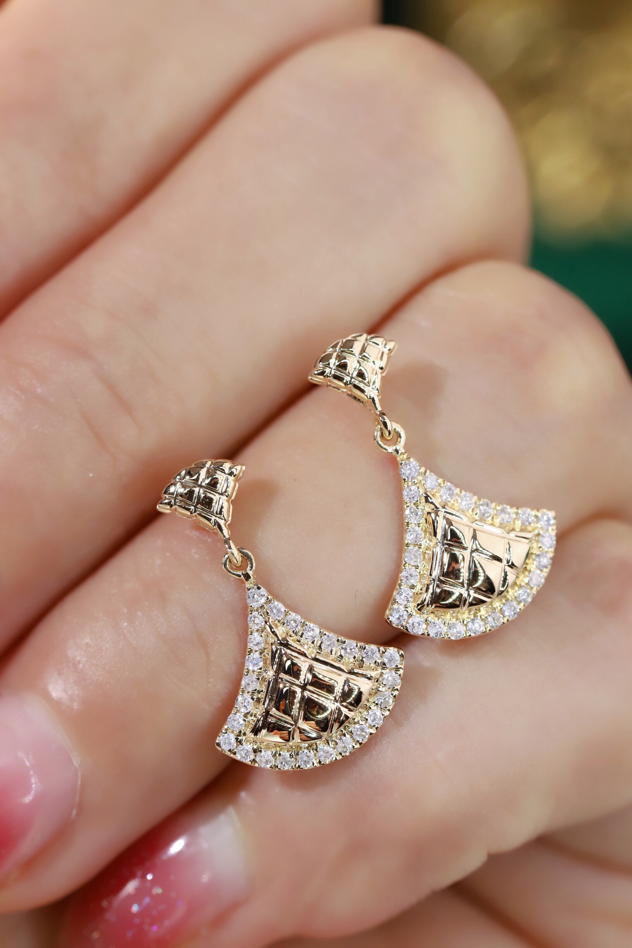 18k Gold Diamond Earrings with Skirt Design, Natural Diamond 0.30ct