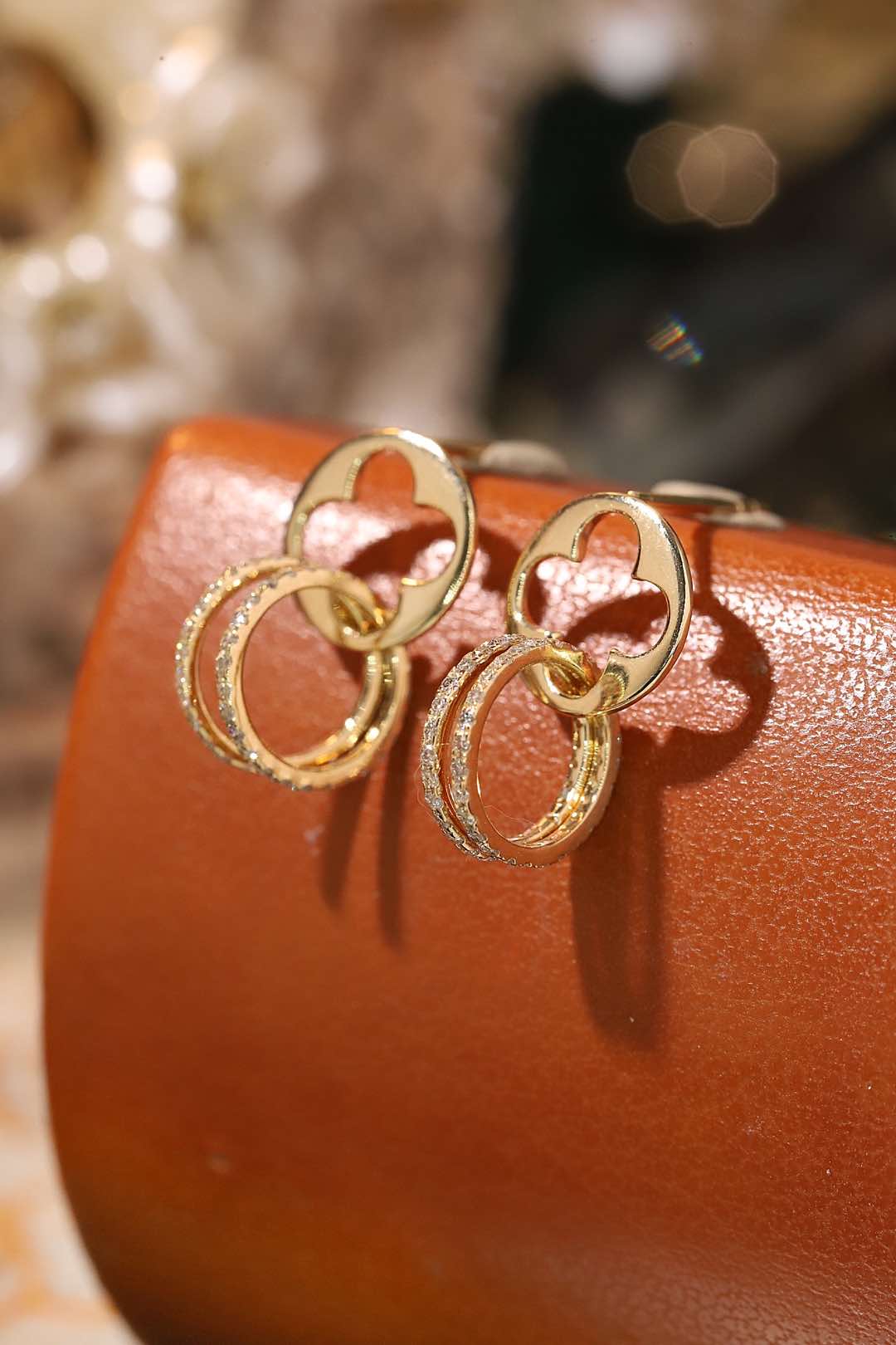 18k Gold Diamond Earrings with 0.36ct Natural Diamond
