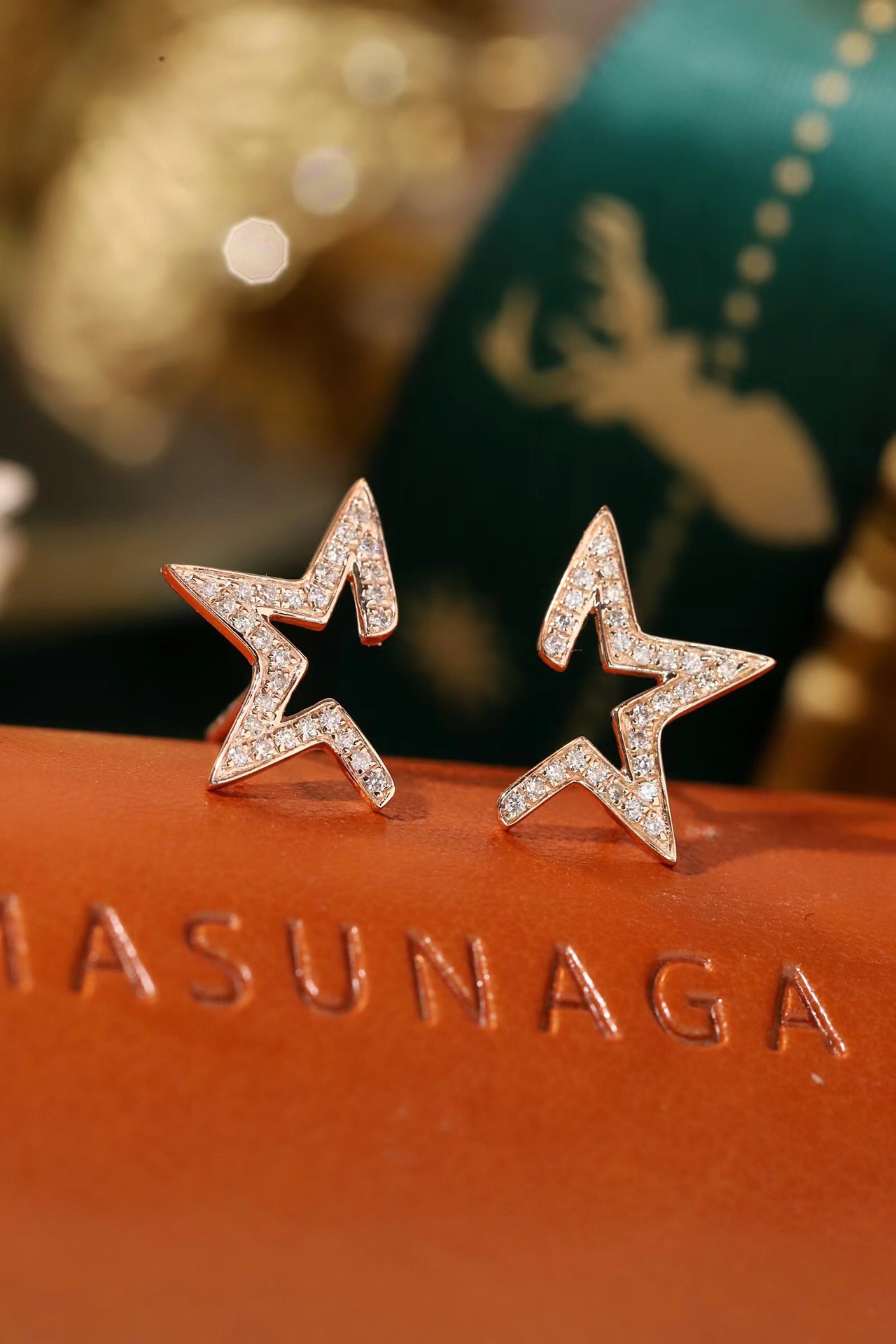 18k Gold Diamond Earrings with Star Design, Natural Diamond 0.20ct