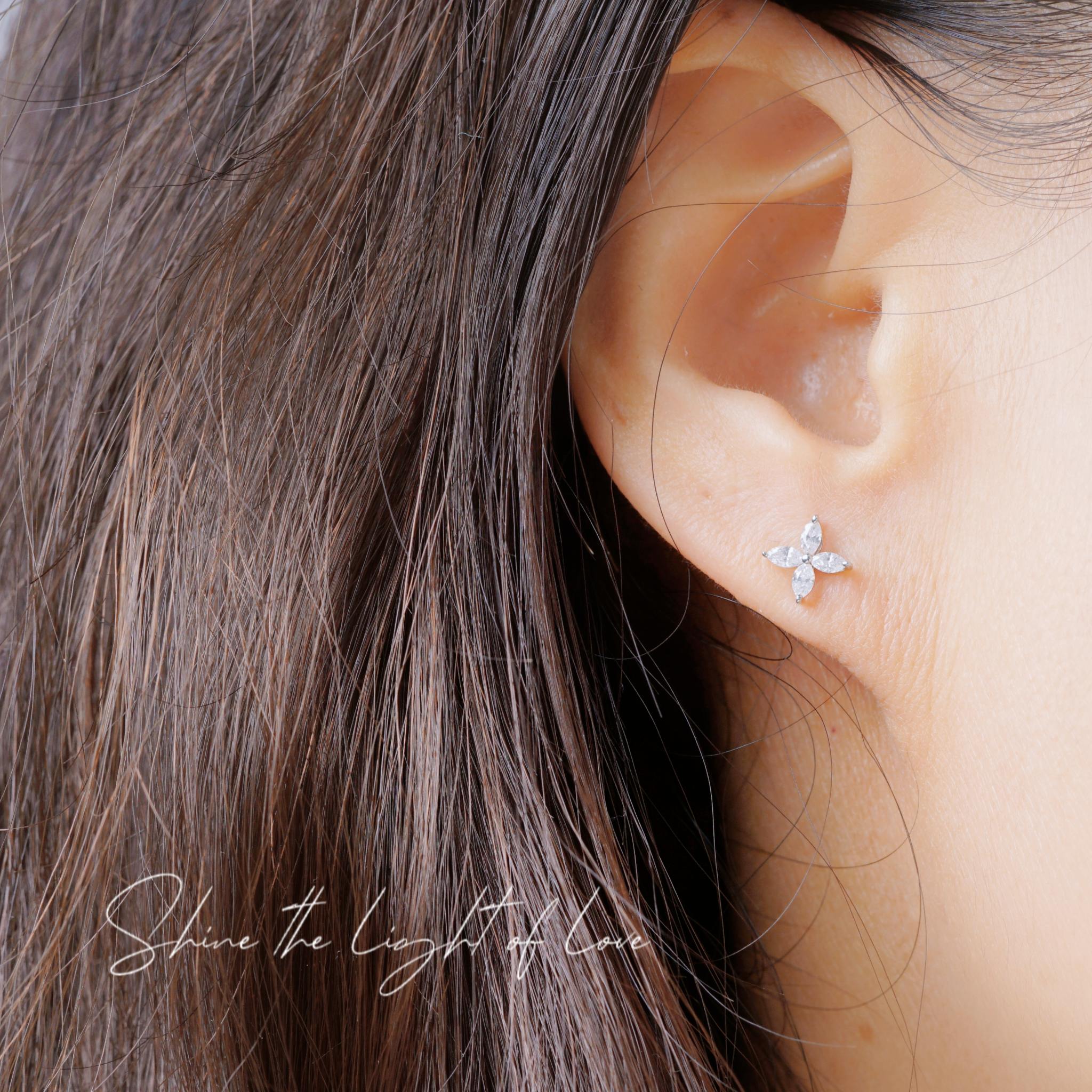 18k Gold Diamond Earrings with Clover Design, Natural Diamond 0.26ct