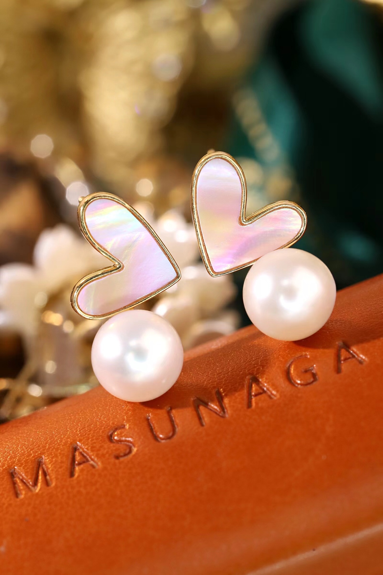 18k gold earrings, pearl earrings, mother-of-pearl, shells