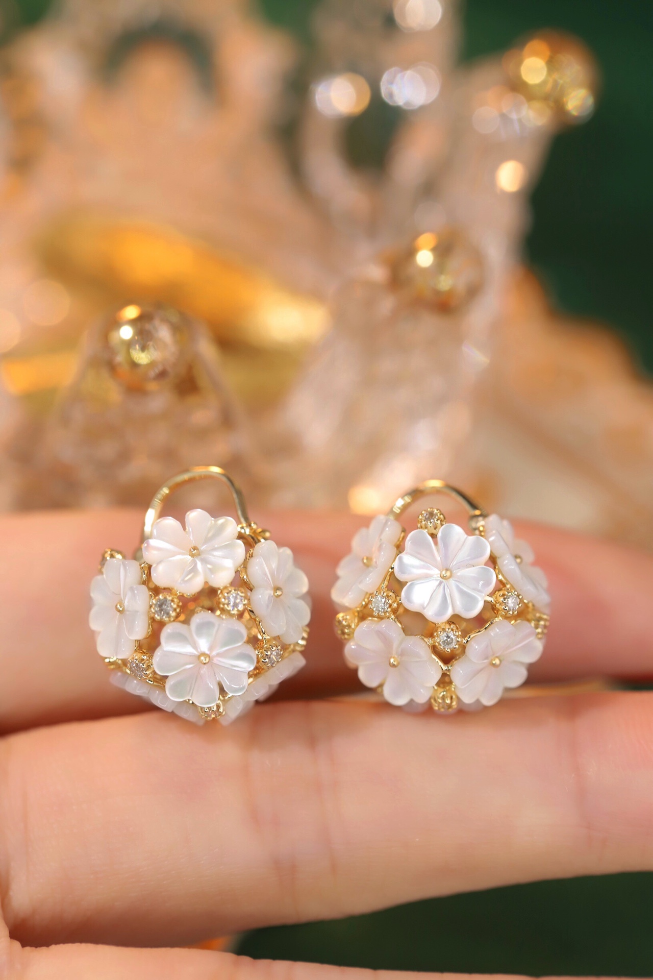 18k Gold Diamond Earrings, Flower Design, Shell Accent, Natural Diamond 0.36ct