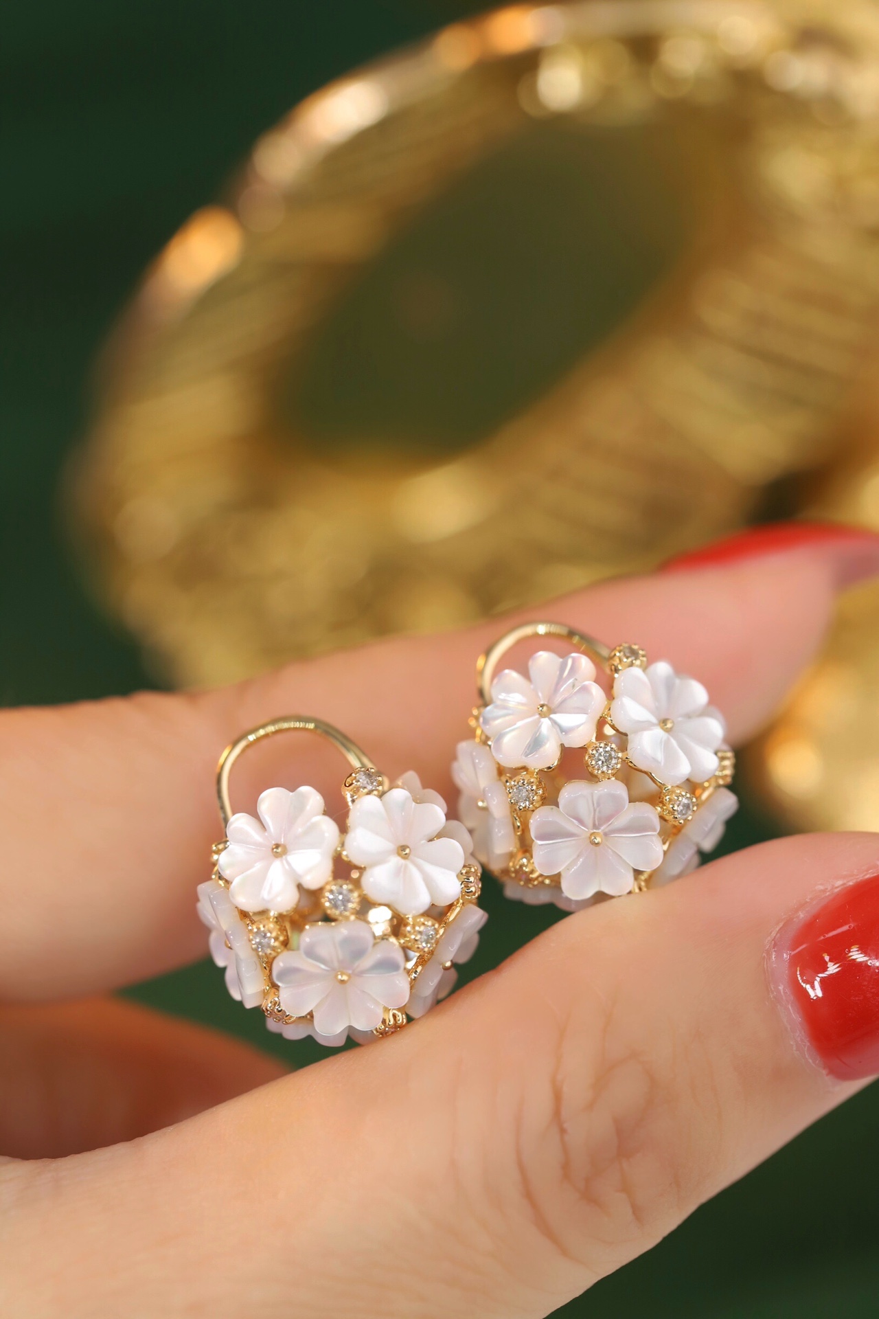 18k Gold Diamond Earrings, Flower Design, Shell Accent, Natural Diamond 0.36ct