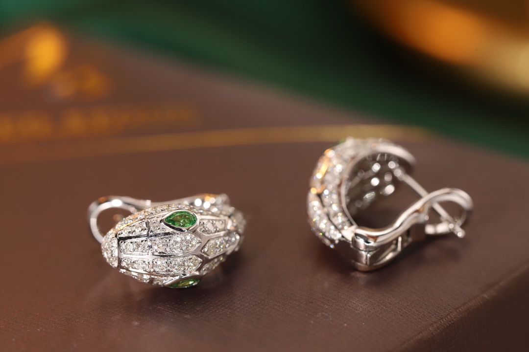 18k Gold Diamond Earrings, Snake Design, Safire Stones totaling 0.26ct, Natural Diamonds totaling 0.80ct