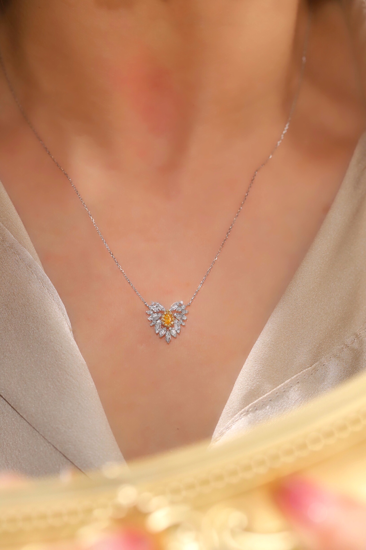 [Copy]18k Gold Necklace, Yellow Diamond Necklace, Stylish Design, 0.25ct Diamond
