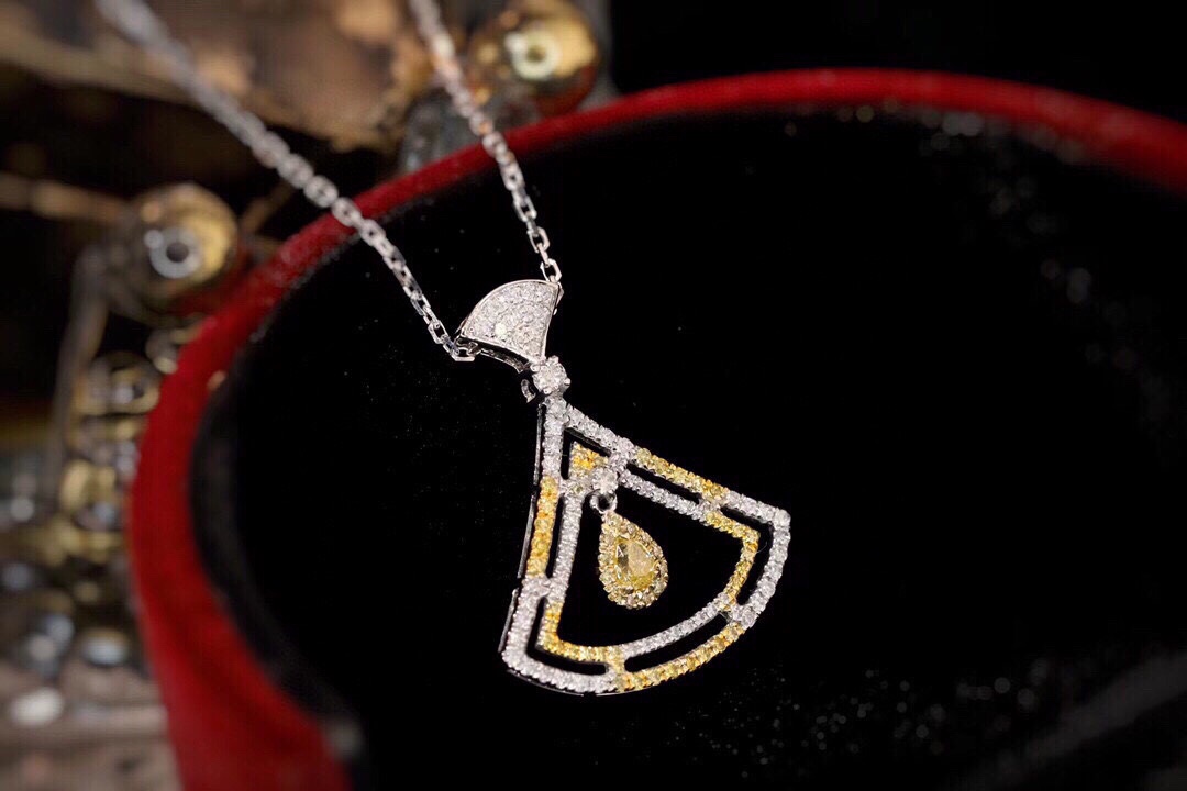 [Copy]18k gold necklace with yellow diamonds, natural diamond weighing 0.56ct