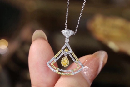[Copy]18k gold necklace with yellow diamonds, natural diamond weighing 0.56ct