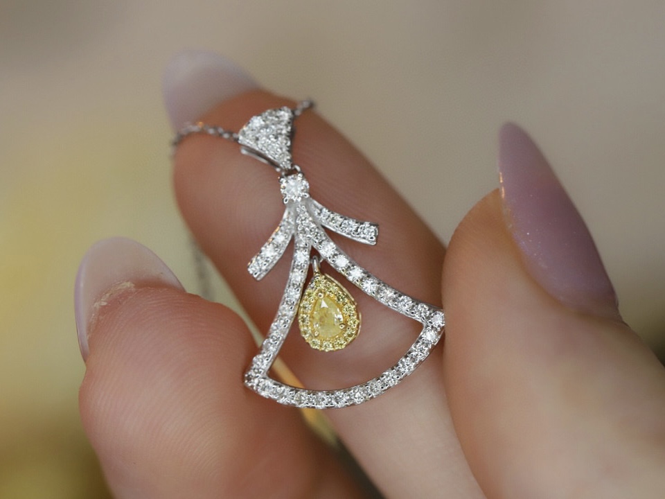18k Gold Diamond Necklace with Skirt Design, Natural Diamond 0.50ct