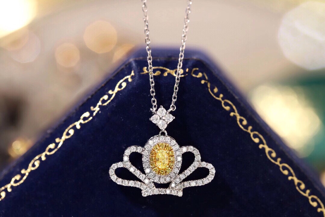 18k Gold Diamond Necklace with Yellow Diamonds, Crown Design, Natural Diamond weighing 0.50ct
