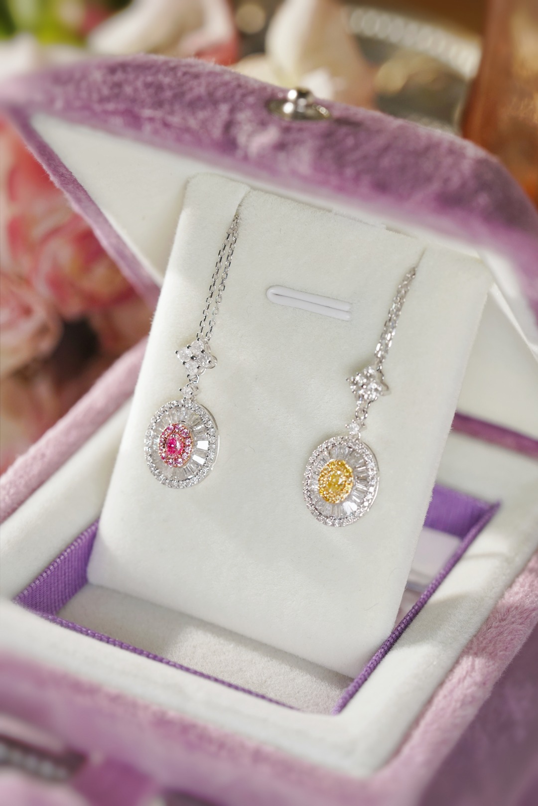 18k Gold Diamond Necklace with Yellow Diamonds, Natural Diamonds totaling 0.70ct