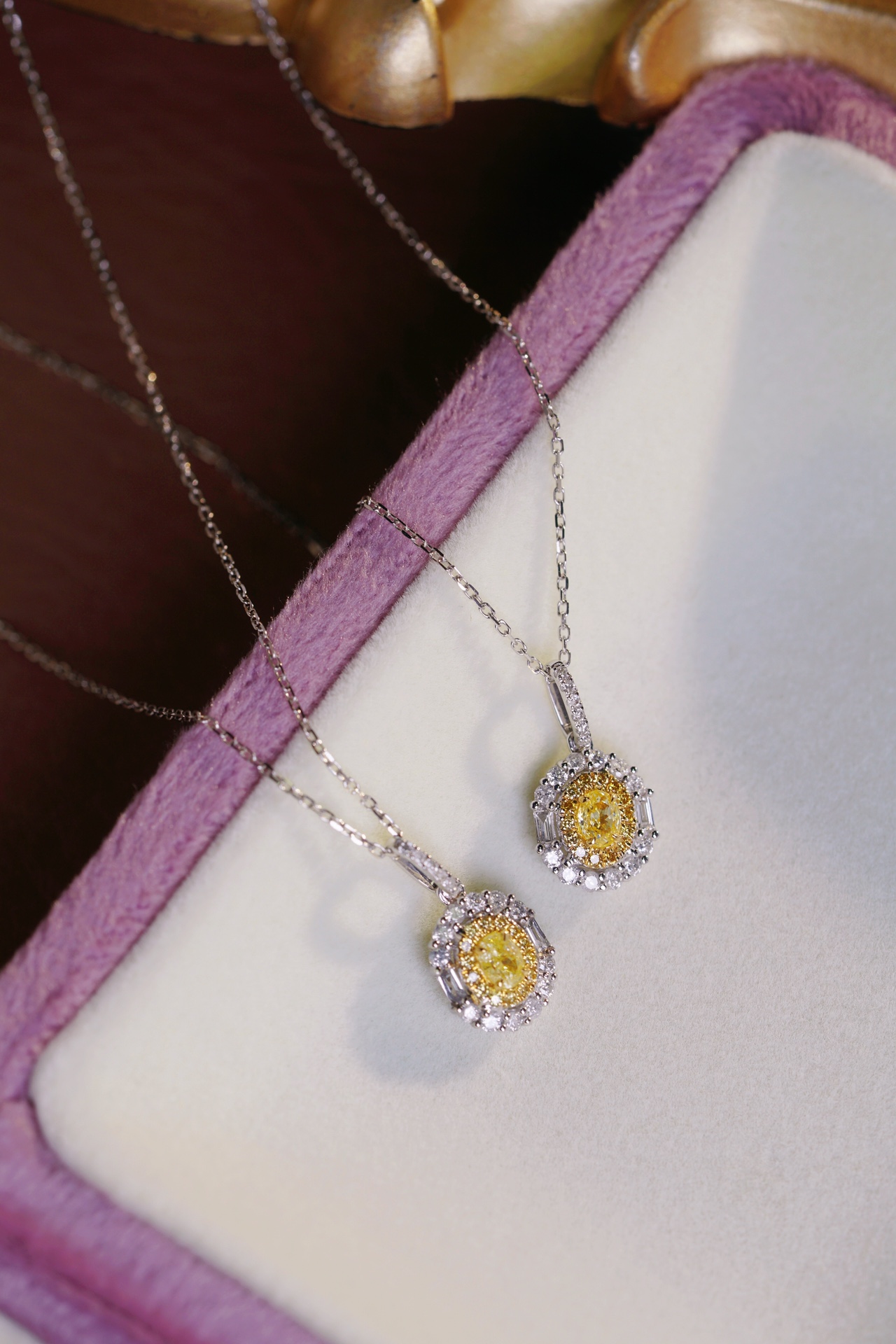18k Gold Diamond Necklace with Yellow Diamonds, Natural Diamonds totaling 0.40ct