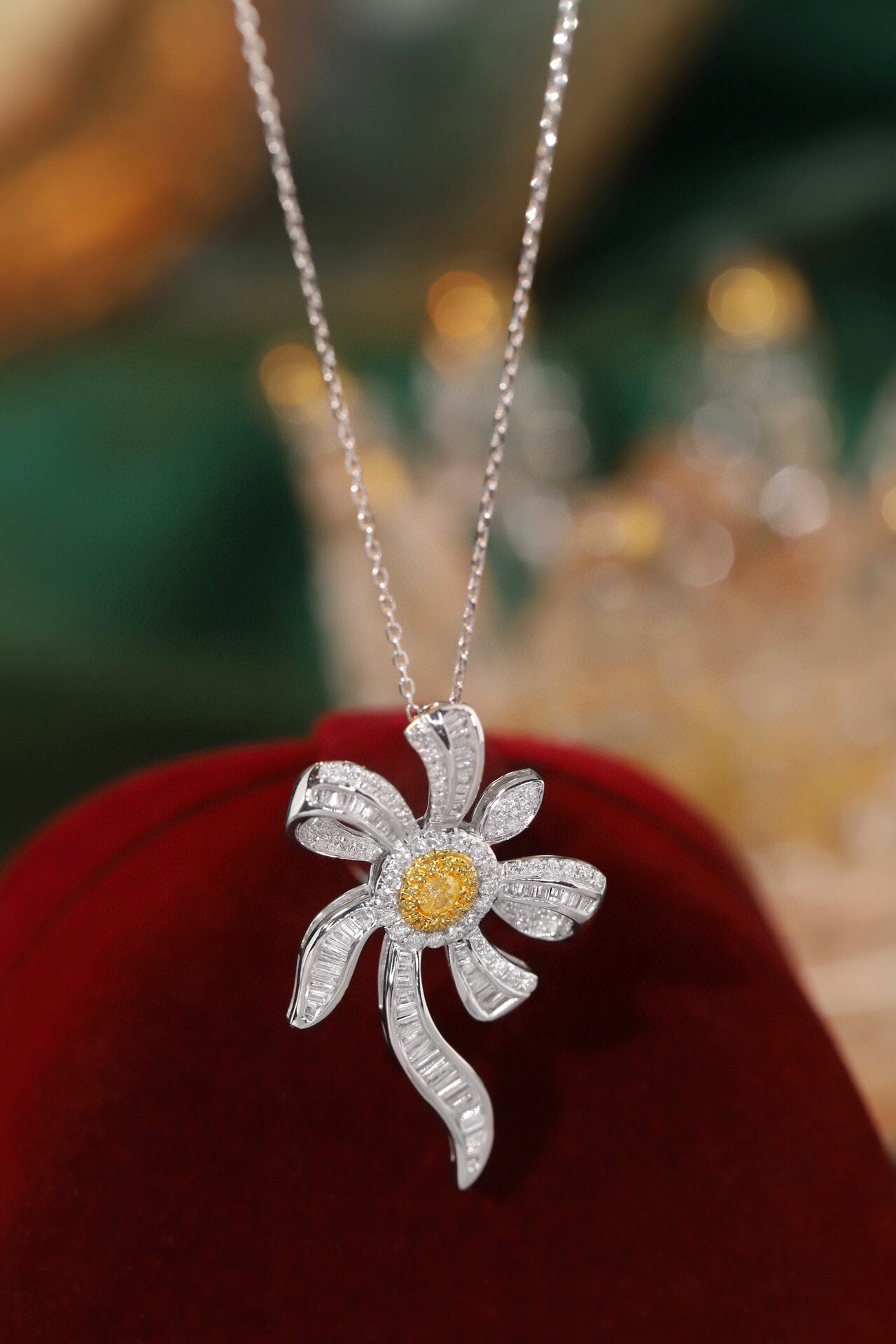 18k Gold Diamond Necklace with Yellow Diamonds, Natural Diamonds totaling 0.95ct