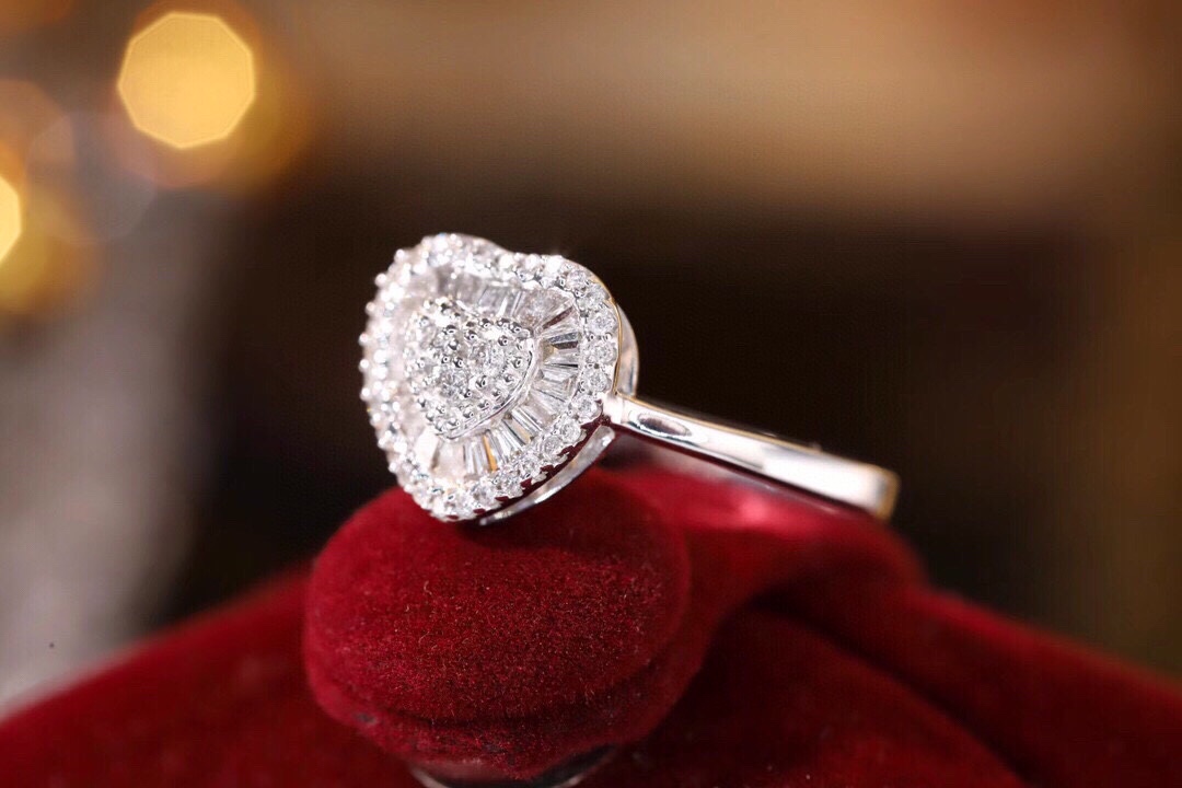 18K Gold Rings 0.30ct Natural Diamond Heart Stely 