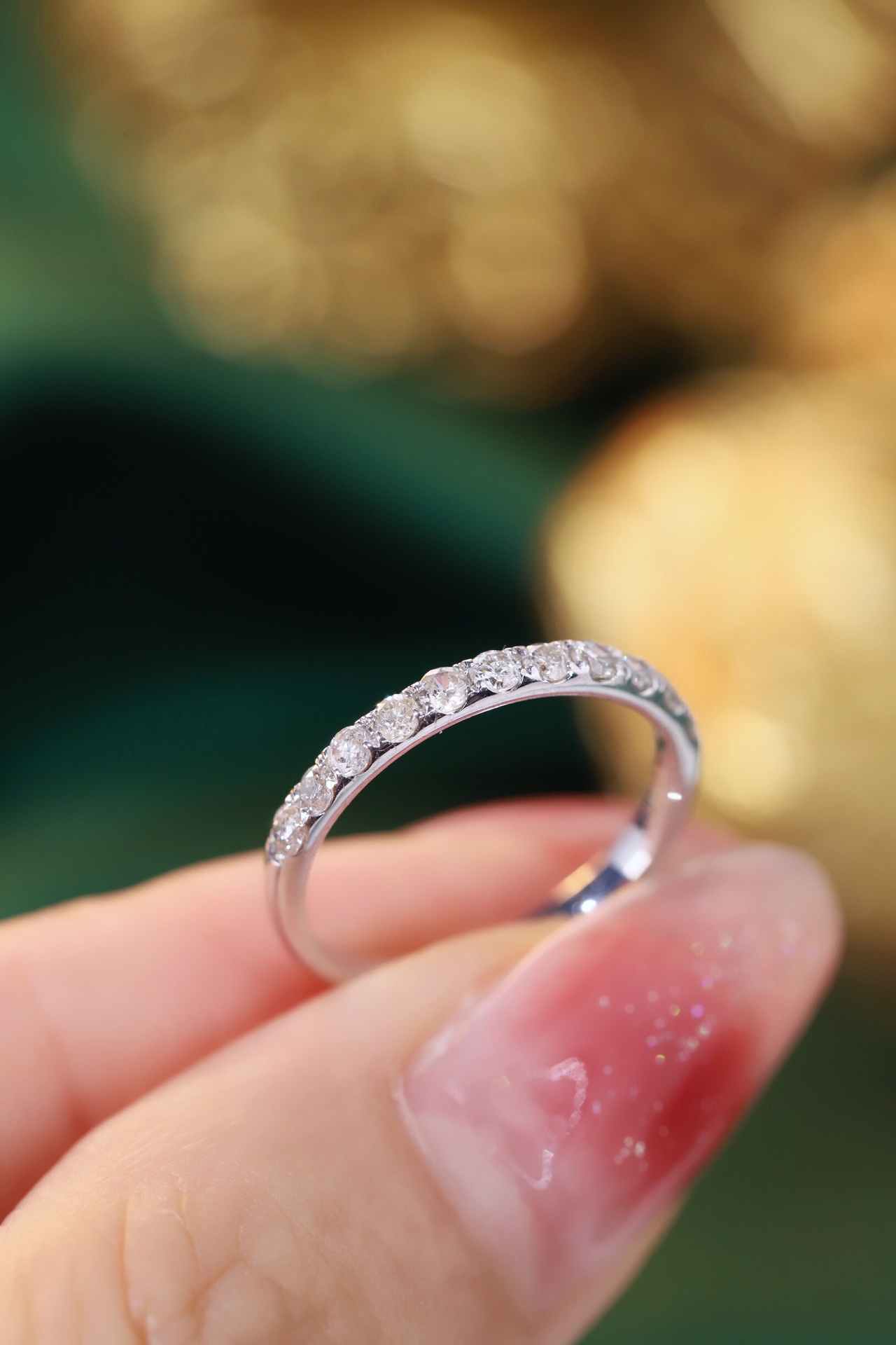 18K Gold Star Row Ring 0.37ct 11-stone Natural Diamond