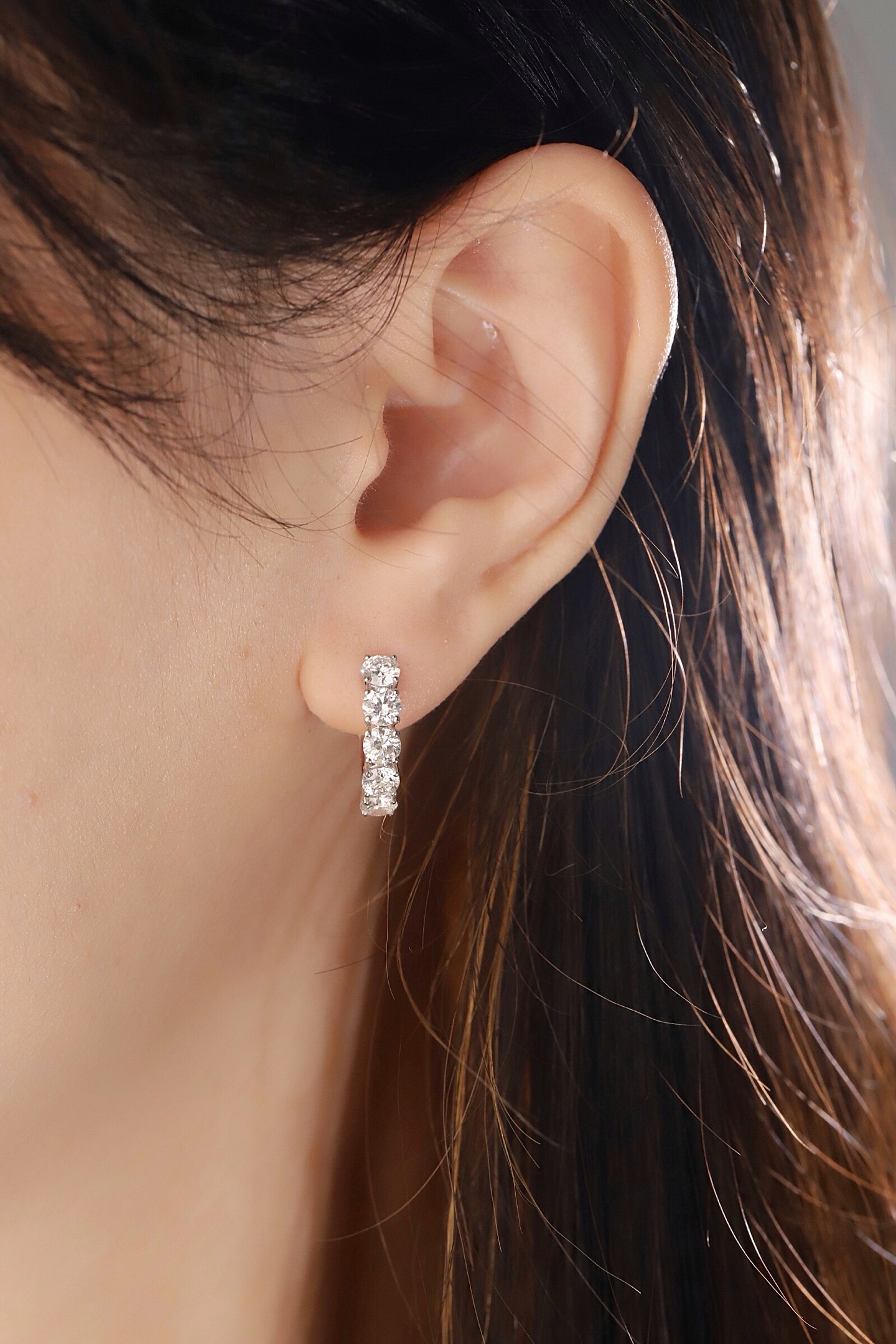 10k Gold Diamond Earrings with 2.22ct Round Cultured Diamonds
