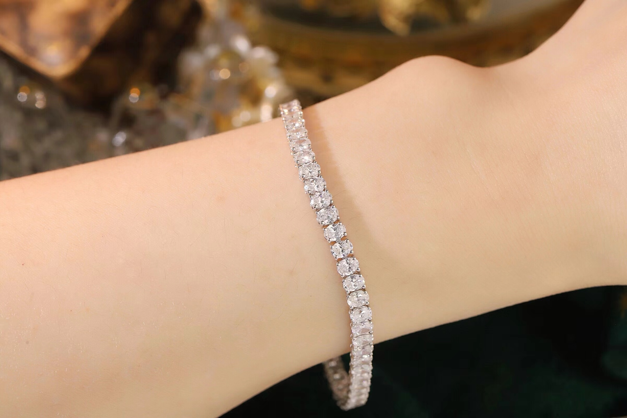 10k Gold Diamond Bracelet with 7.9ct Full Pave Oval Diamond Bracelet