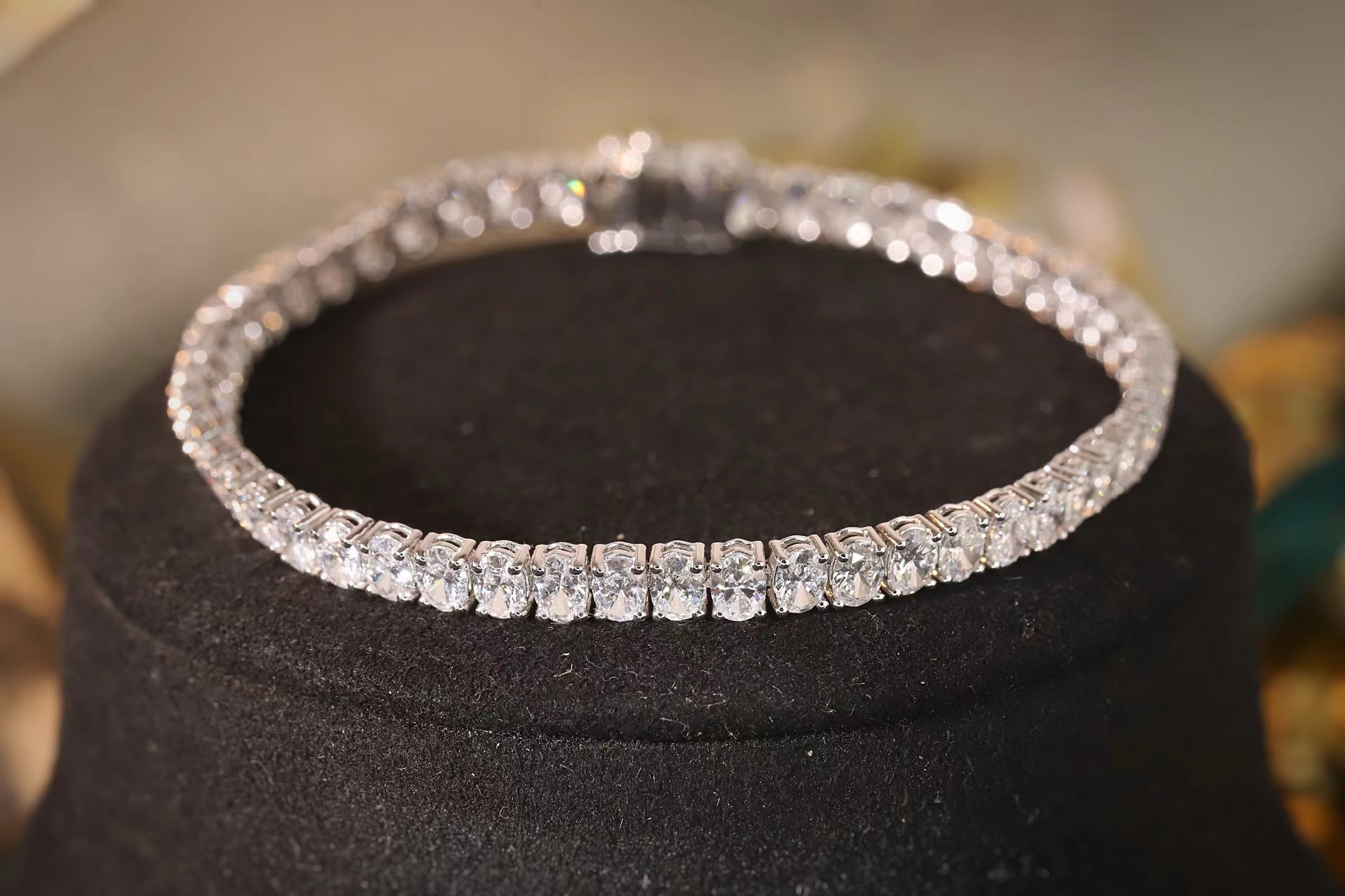 10k Gold Diamond Bracelet with 7.9ct Full Pave Oval Diamond Bracelet