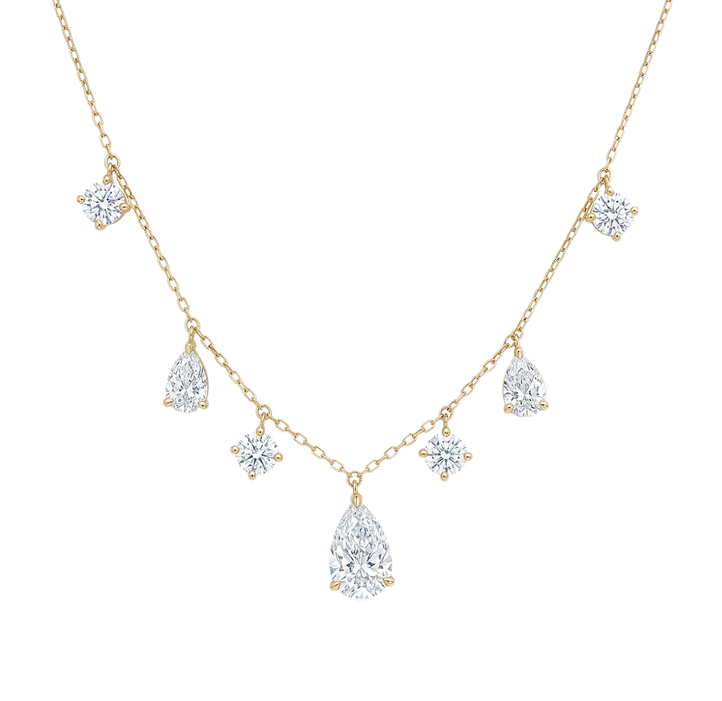 10k gold diamond necklace with a lab-grown diamond of 2.7ct