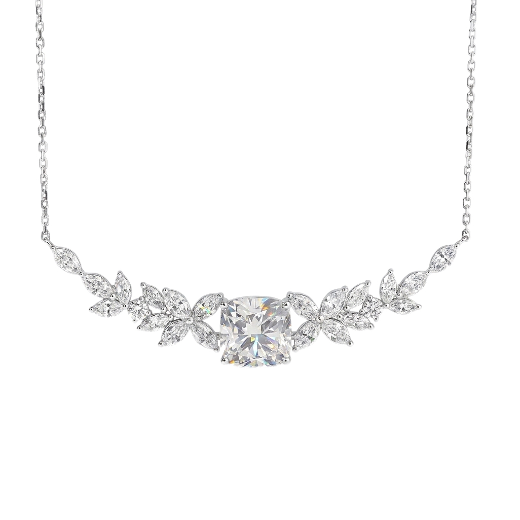 10k gold diamond necklace with a lab-grown diamond of 4.60ct