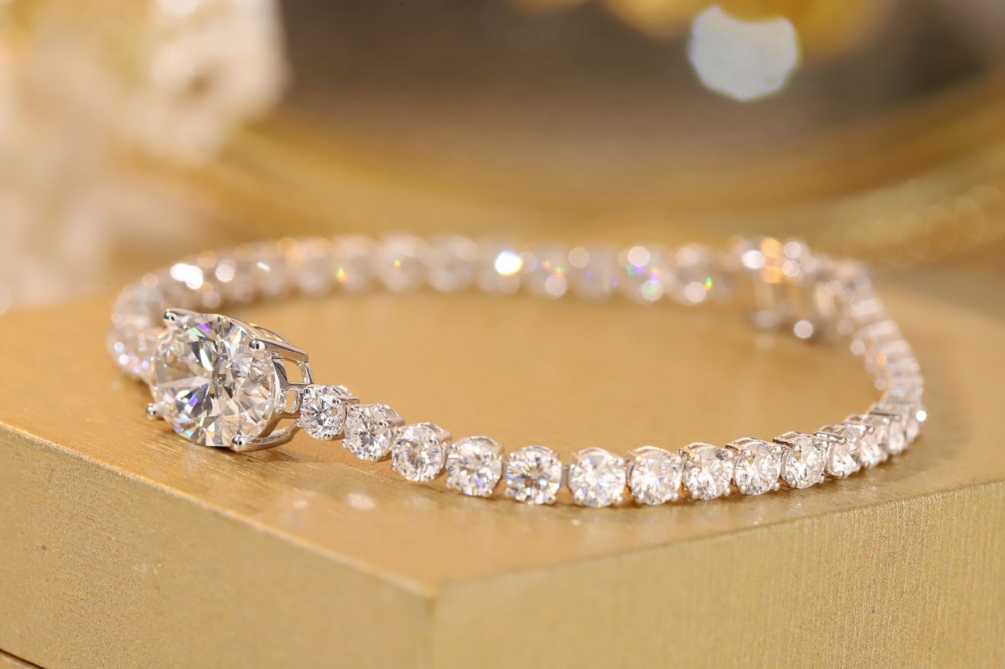 10k Gold Diamond Bracelet with 9.5ct Oval Diamond Bracelet