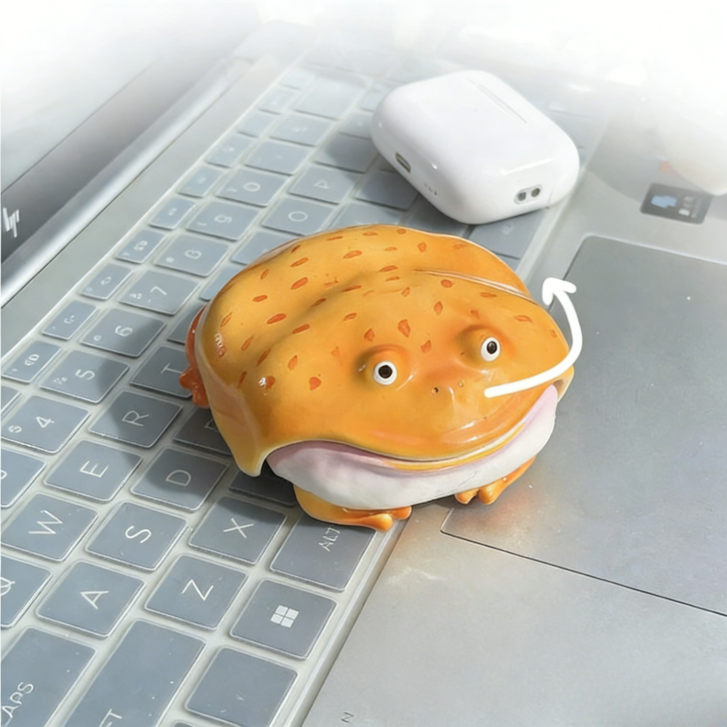 🎁SELLING FAST! 🔥 70K+ SOLD -🐸 Frog Protective Case: Playful Luxury for AirPods