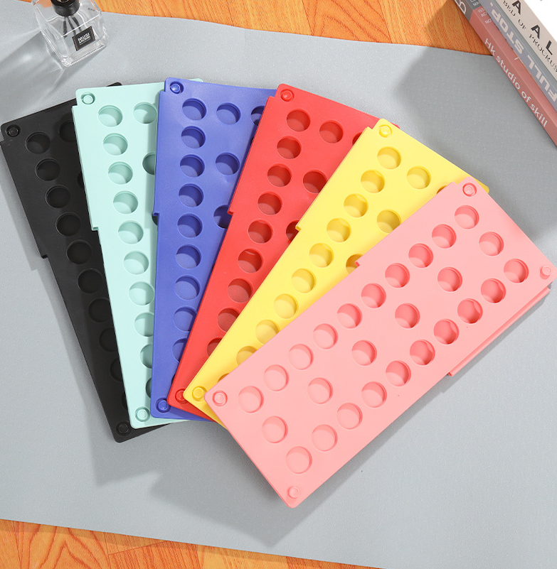 Clothing folding board