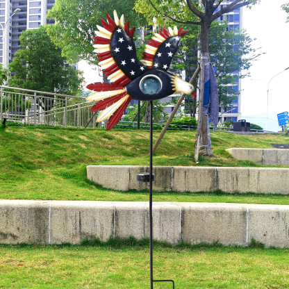Solar-powered lamp Bald eagle Courtyard garden flower stand