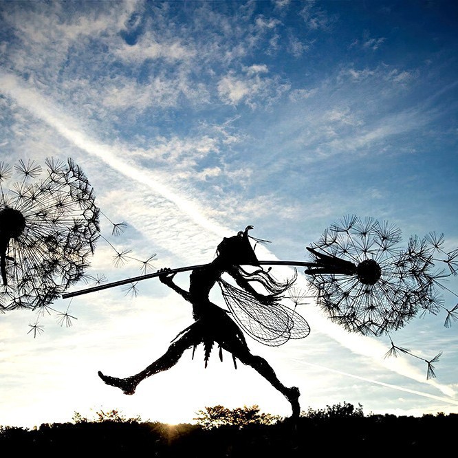 Luxury Metal Fairy & Dandelion Sculpture: Elevate Your Outdoor Elegance