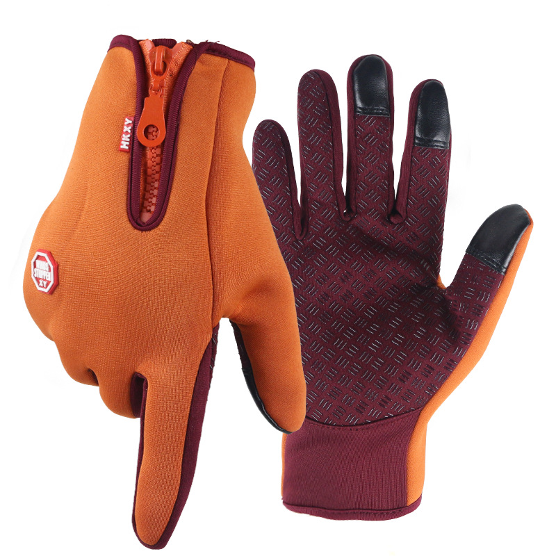 Multi-scenario Protective Gloves: From snowy mountains to factory floors, safeguarding every task you undertake.