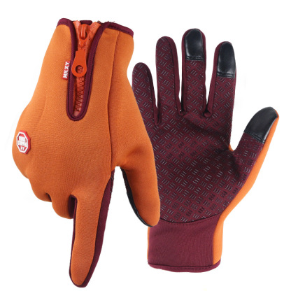 Multi-scenario Protective Gloves: From snowy mountains to factory floors, safeguarding every task you undertake.