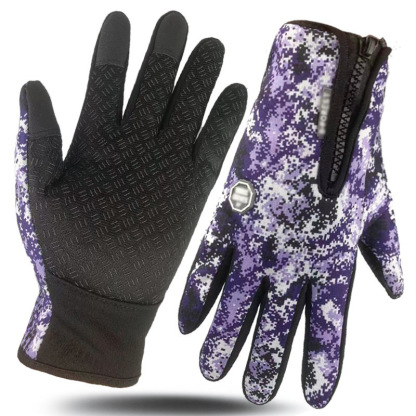 Multi-scenario Protective Gloves: From snowy mountains to factory floors, safeguarding every task you undertake.