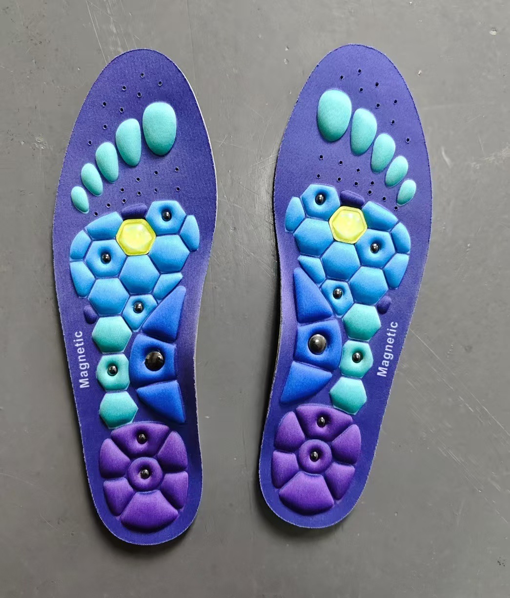 🎁SELLING FAST! 🔥 70K+ SOLD -✨ Magnetic Relief Insoles